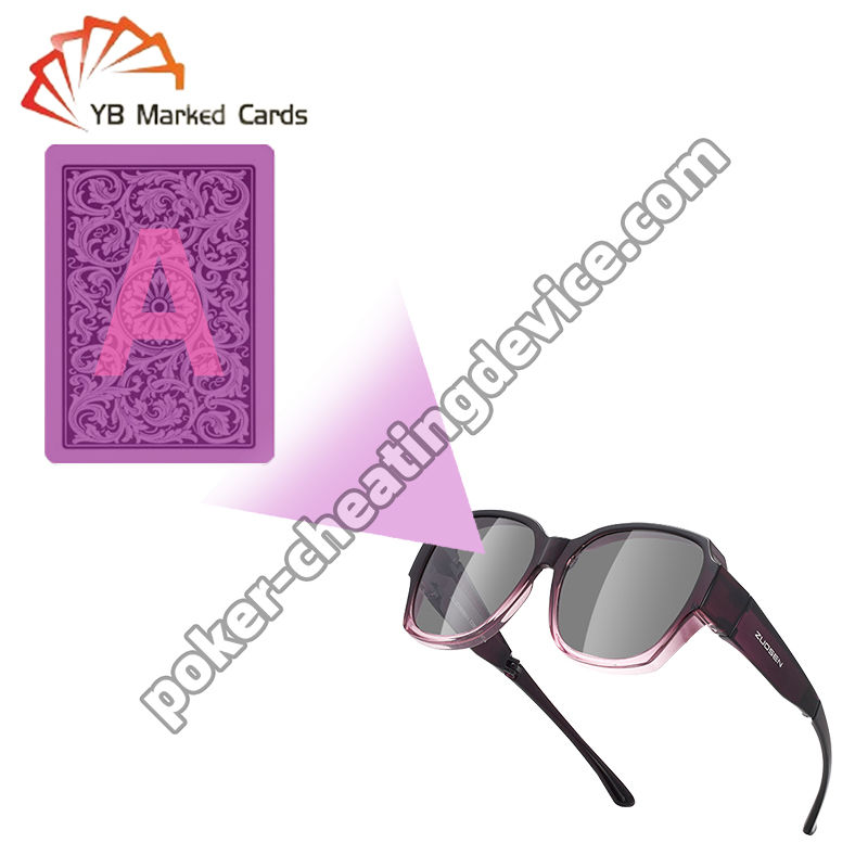 Kartu Bermerek Kacamata Matahari
